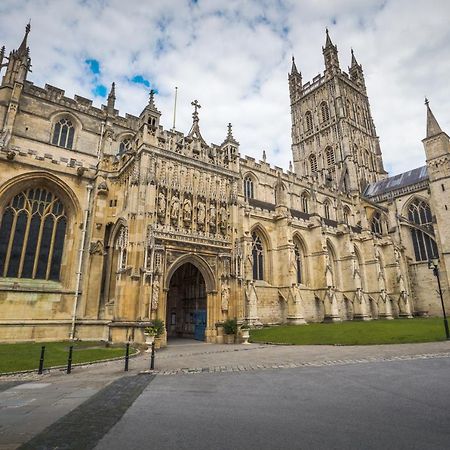 Chesterton Court Apartment Gloucester Dış mekan fotoğraf