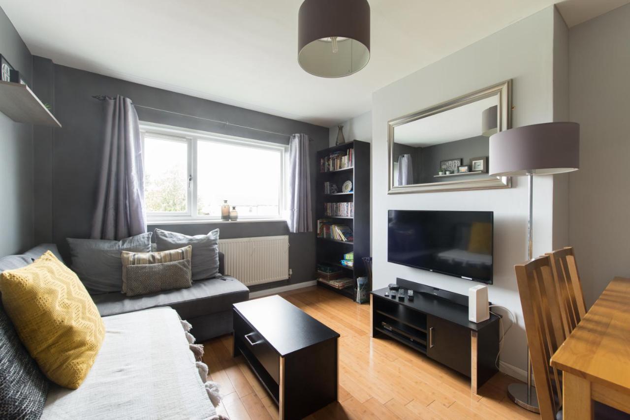 Chesterton Court Apartment Gloucester Dış mekan fotoğraf