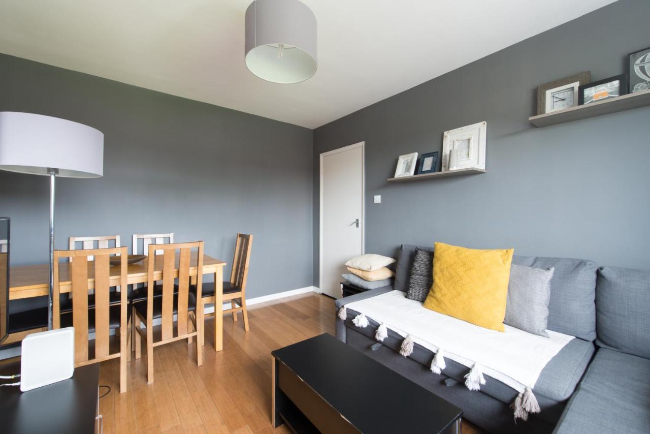 Chesterton Court Apartment Gloucester Dış mekan fotoğraf