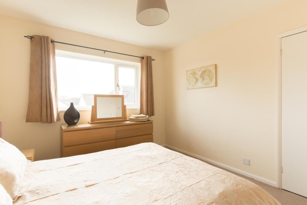 Chesterton Court Apartment Gloucester Dış mekan fotoğraf